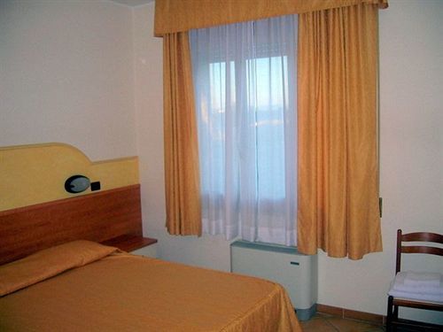 Hotel Fontana Rubiera Kültér fotó